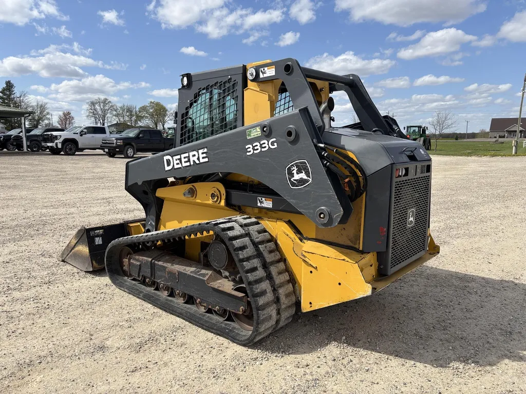 2016 Deere 333G Skid Steer